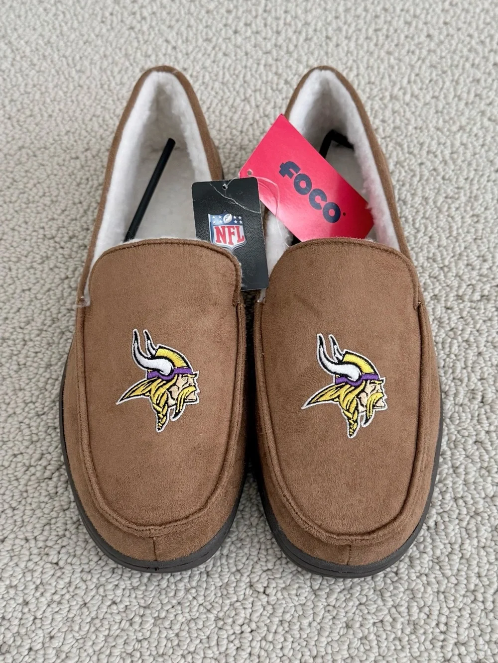 NWT Minnesota Vikings FOCO Slippers